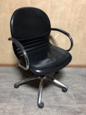 Директорское кресло № 4 "Черный" "Кожа" бу