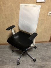 Кресло офисное "Черный-белый" "Кожзам" "Сетка" бу