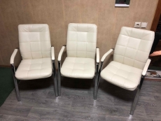 Кресло-стул офисное "Новый кожзам" "Беж" бу