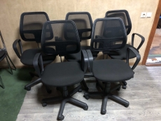 Кресло офисное № 5 "Черный" "Сетка"  бу 