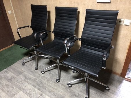 Кресло офисное № 2 "КАП" "Кожзам" "Чёрный", бу 