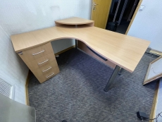 Офісний кутовий стіл з тумбою № 3 "Бук темний" бу