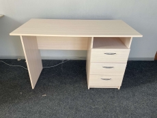 Офісний стіл прямий з тумбою "Дуб молочний" бу