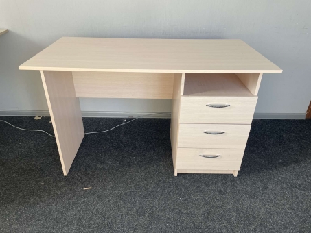 Офісний стіл прямий з тумбою "Дуб молочний" бу