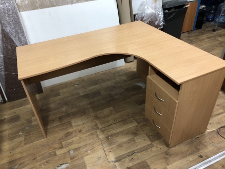 Офисный угловой стол с тумбой № 15  "Бук" бу