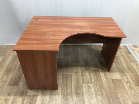 Стіл офісний кутовий № 5 "Яблуня локарно" бу