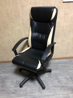  Крісло офісне № 2 "Чорний" "Новий шкірозамінник" бу