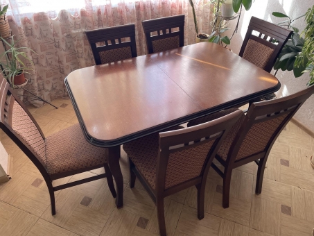 Стол раскладной + 6 стульев "Орех" бу