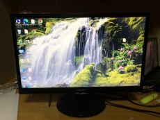 Монітор Philips 223v5l LED 21.5, бу
